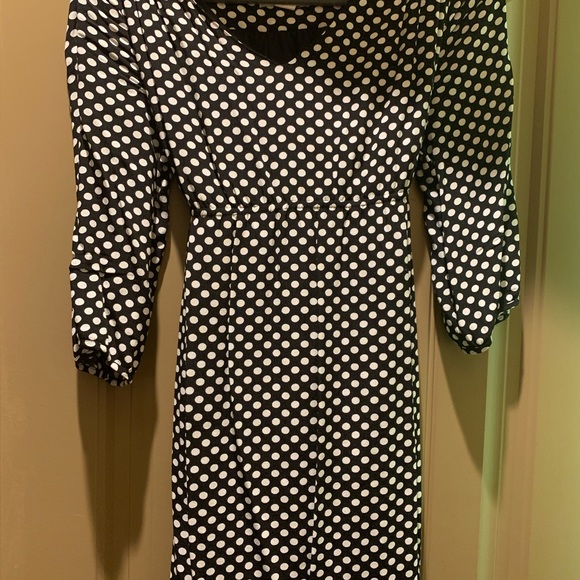 Comfortable Black & White Polkadot Maternity Dress - Picture 5 of 9